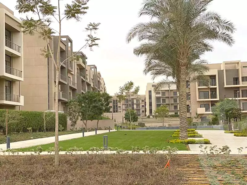 شقة بـ٣ غرف نوم في فيفث سكوير المراسم، صورة ١ من ١٠