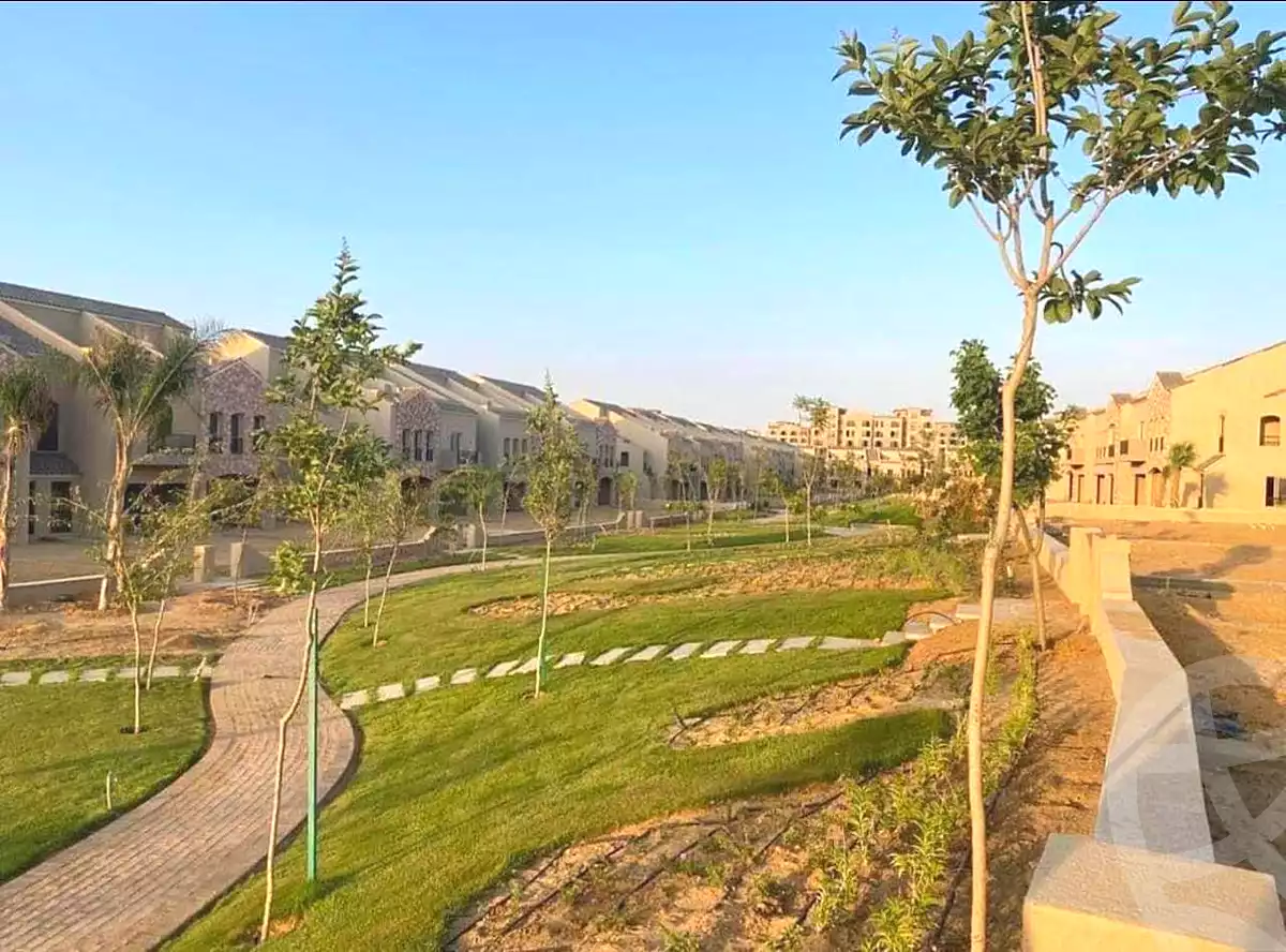 تاون هاوس · ٤ غرف في Green Square