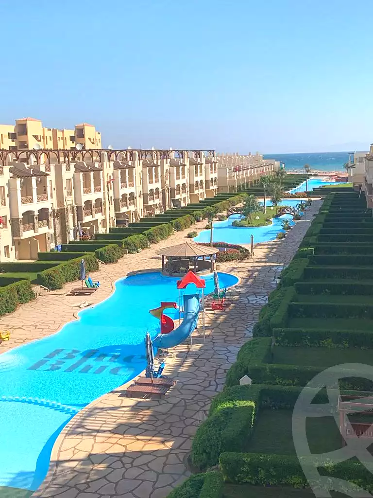 شقة بـ٣ غرف نوم في Blue Blue، صورة ١ من ١٥