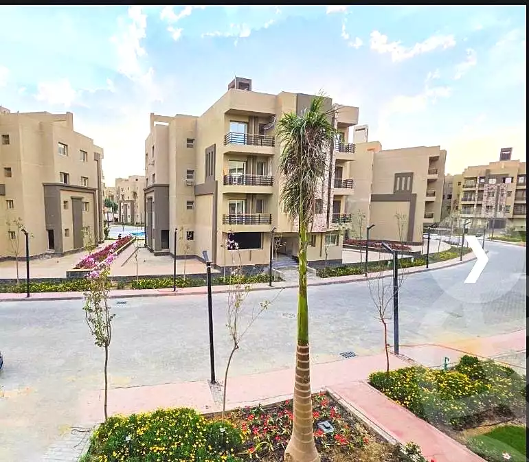 شقة · ٤ غرف في Flowers Park