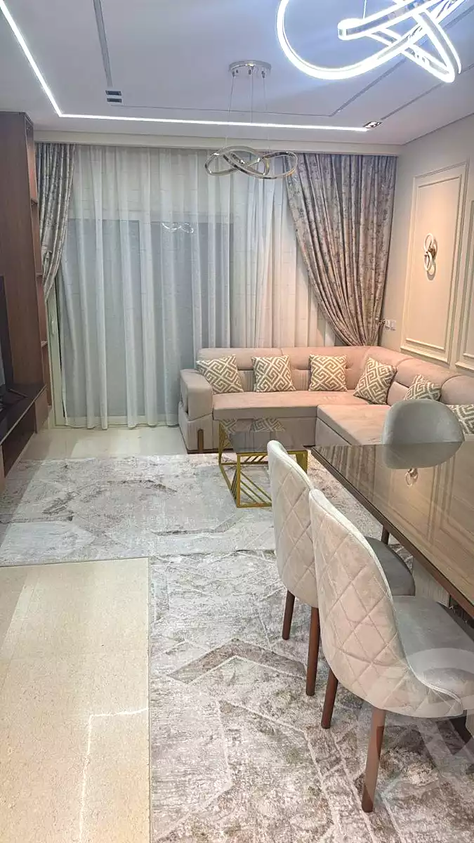 شقة · ٣ غرف في Ninety Avenue