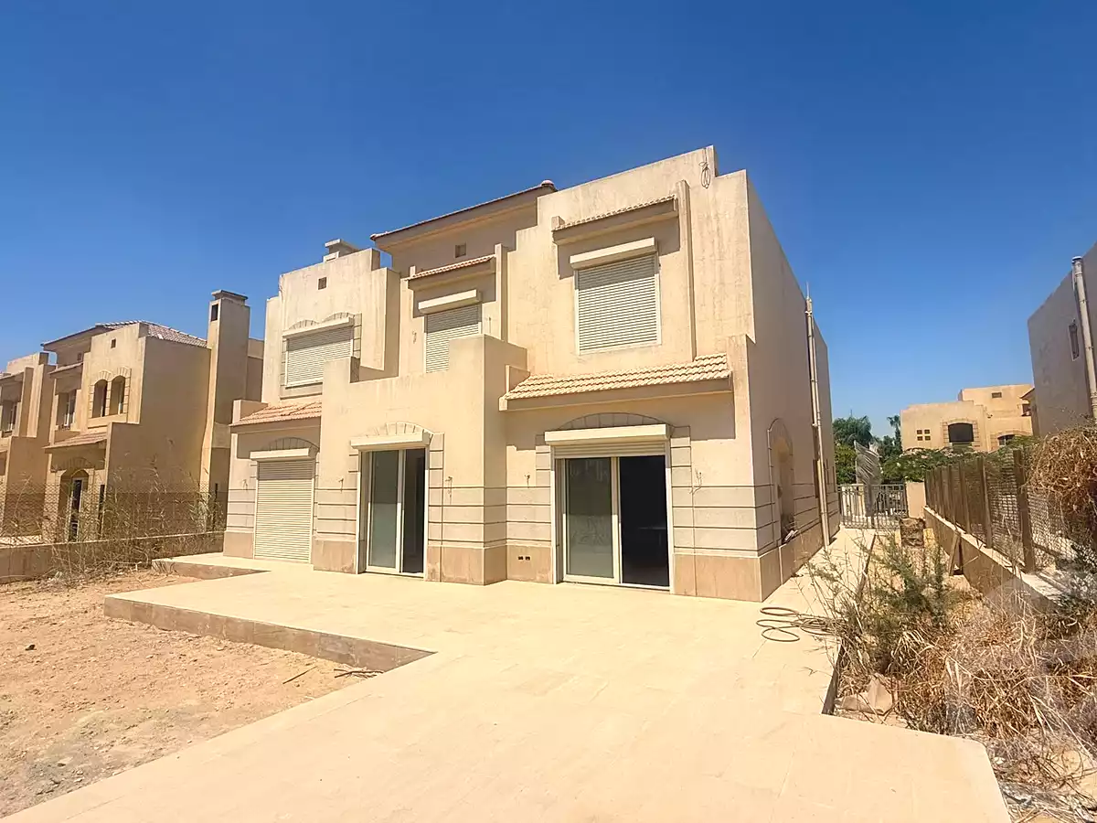 Villa · 5 BR in Gardenia Park 2