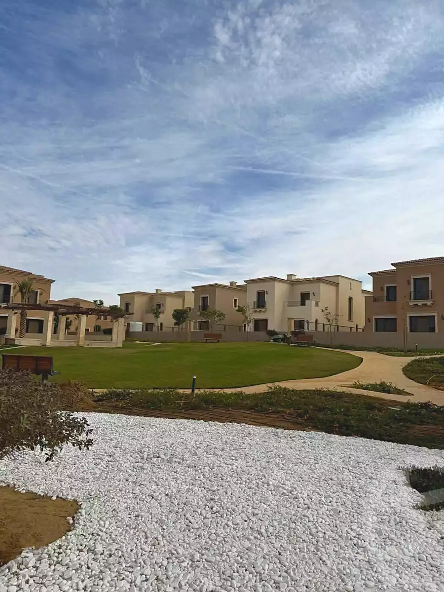 Apartment · 3 BR in City Gate