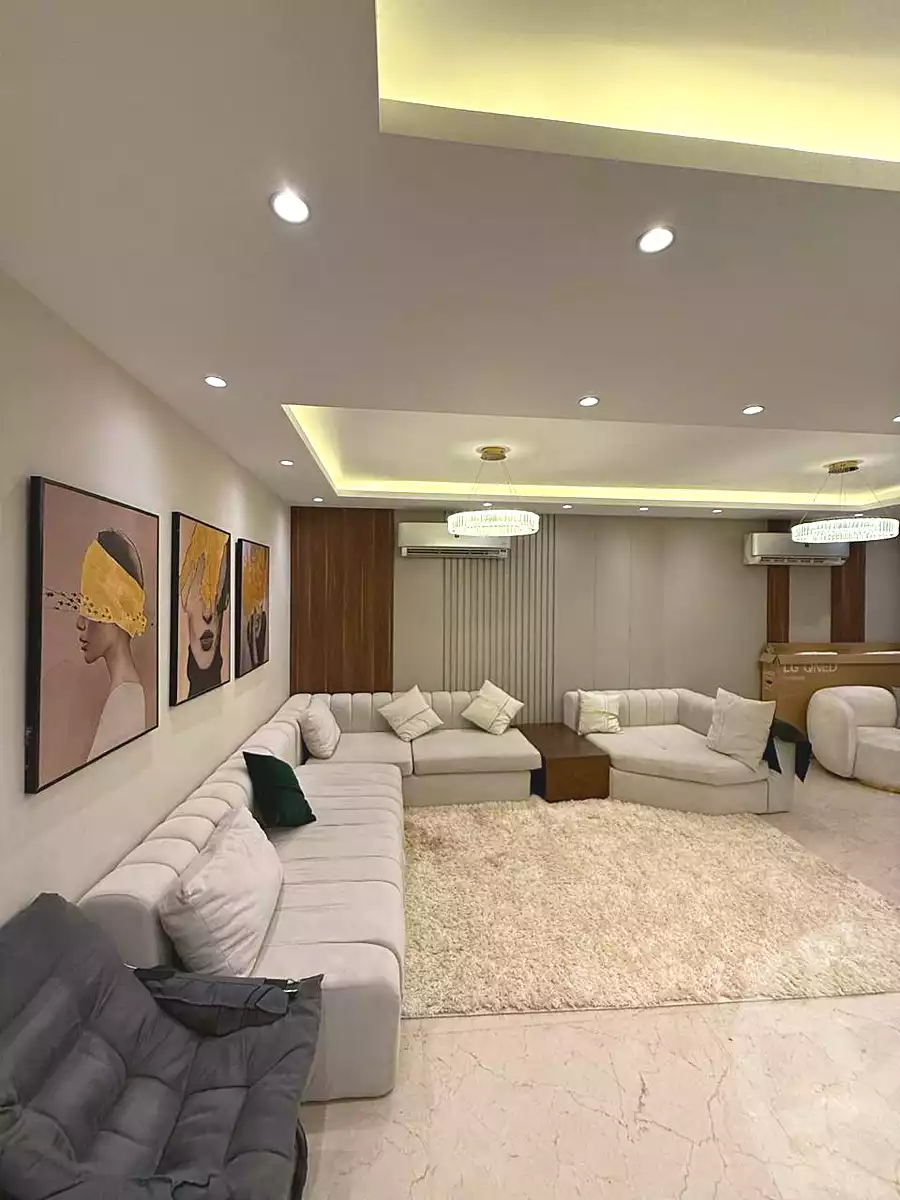 Apartment · 3 BR in Stone Residence