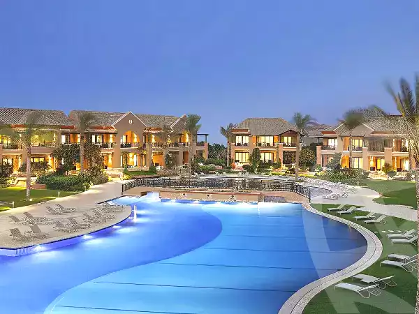 Villa · 7 BR in Katameya Gardens