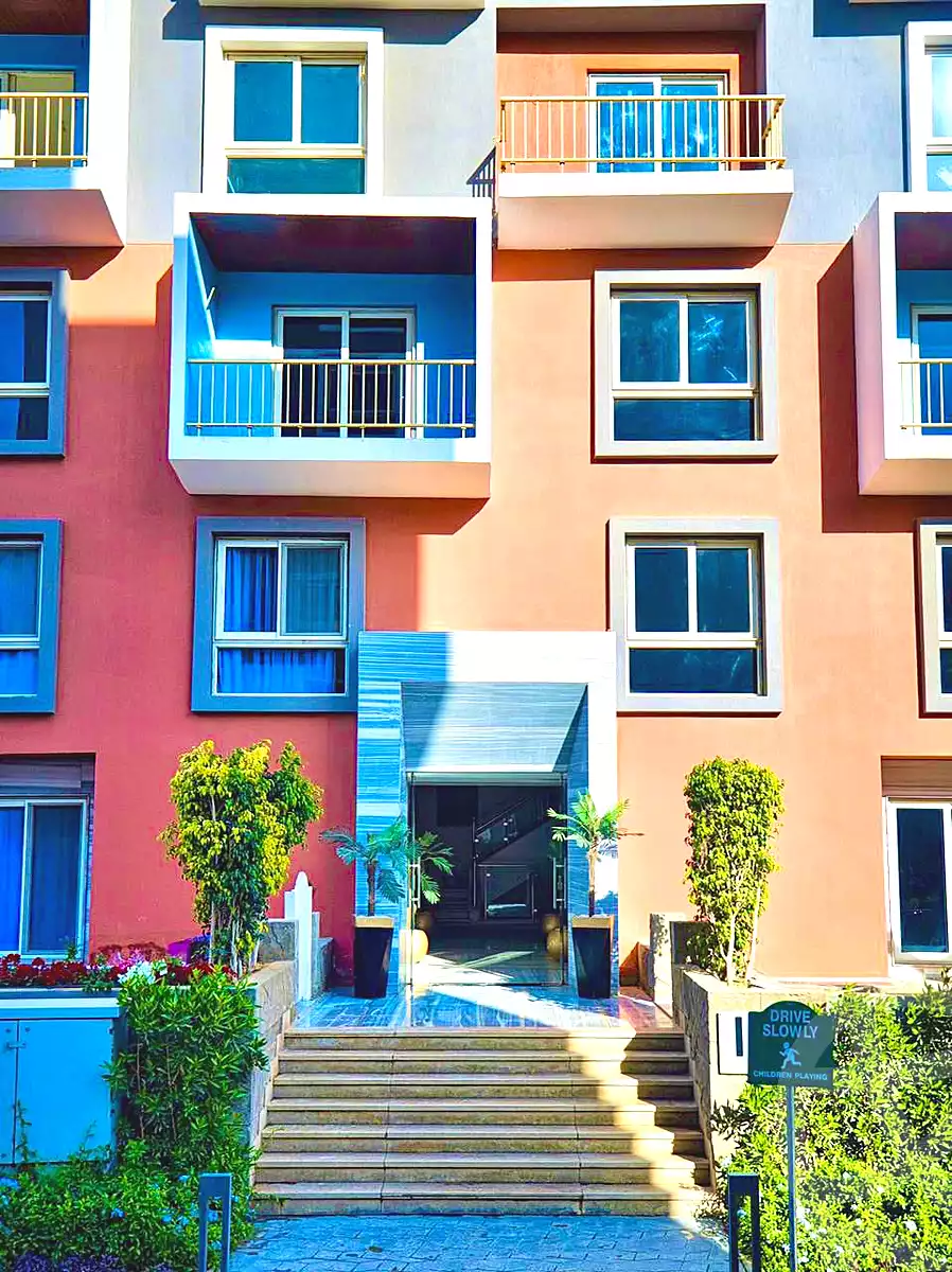 Apartment · 3 BR in Amorada