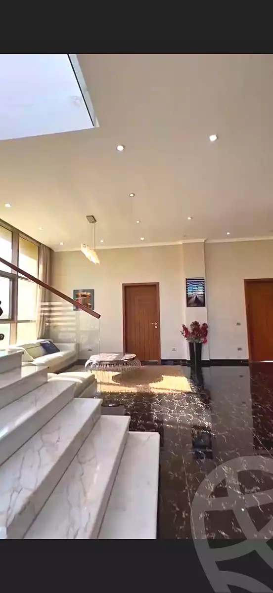 Villa · 5 BR in Allegria