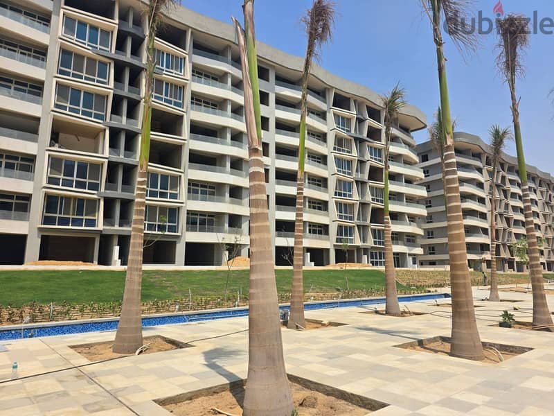 شقة · ٣ غرف في Midtown condo