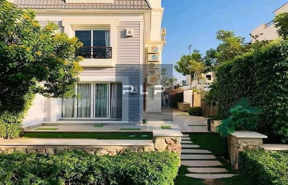 فيلا · ٤ غرف في Mountain View Hyde Park