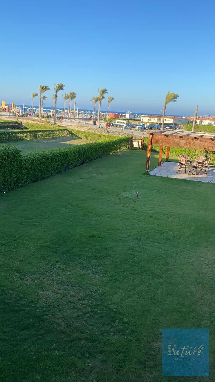 فيلا بـ٣ غرف نوم في أمواج، صورة ١ من ١٠