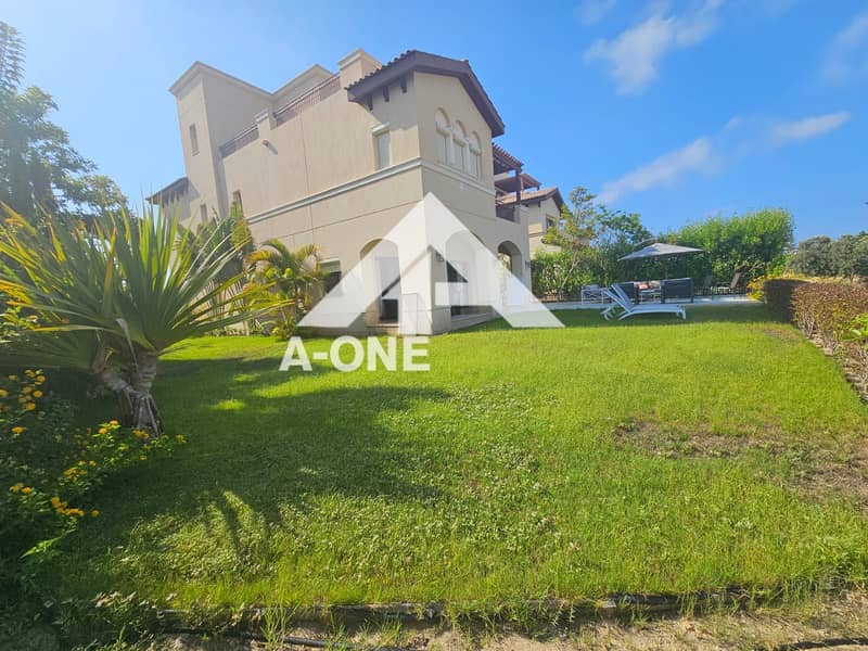 Villa · 5 BR in Marassi