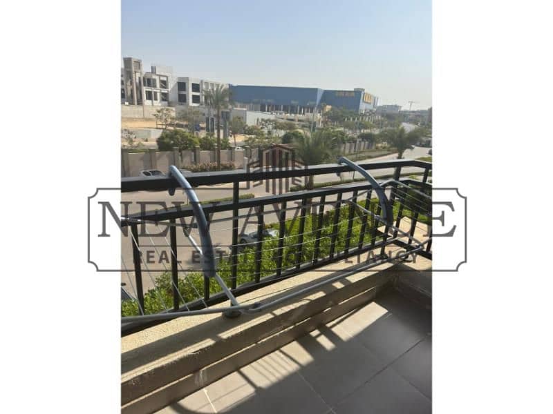 شقة · ٣ غرف في Cairo Festival City