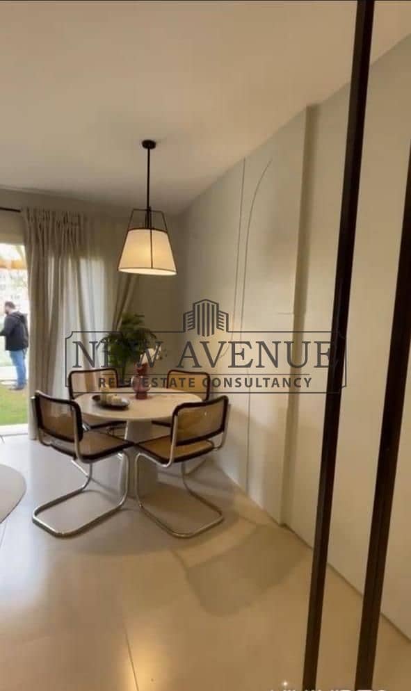 تاون هاوس · ٣ غرف في Mountain View ICity New Cairo