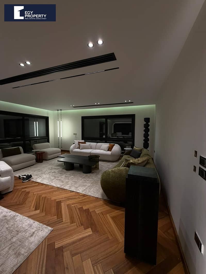 فيلا · ٥ غرف في Swanlake Residences