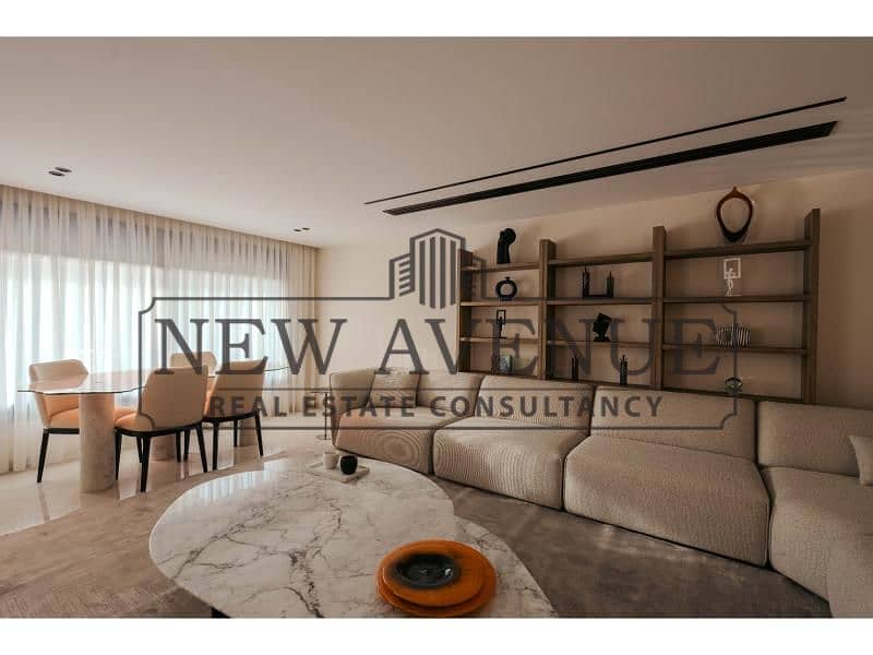 فيلا · ٥ غرف في Swanlake Residences