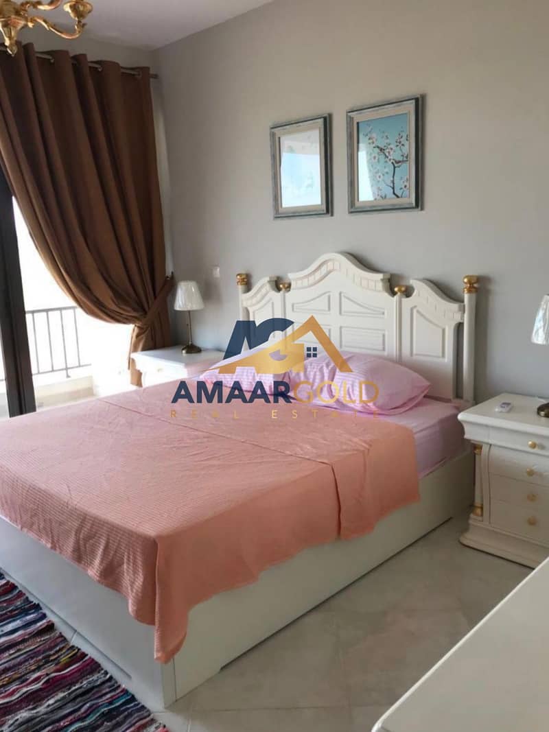 توين هاوس بـ٥ غرف نوم في مراسي، صورة ١ من ١٥