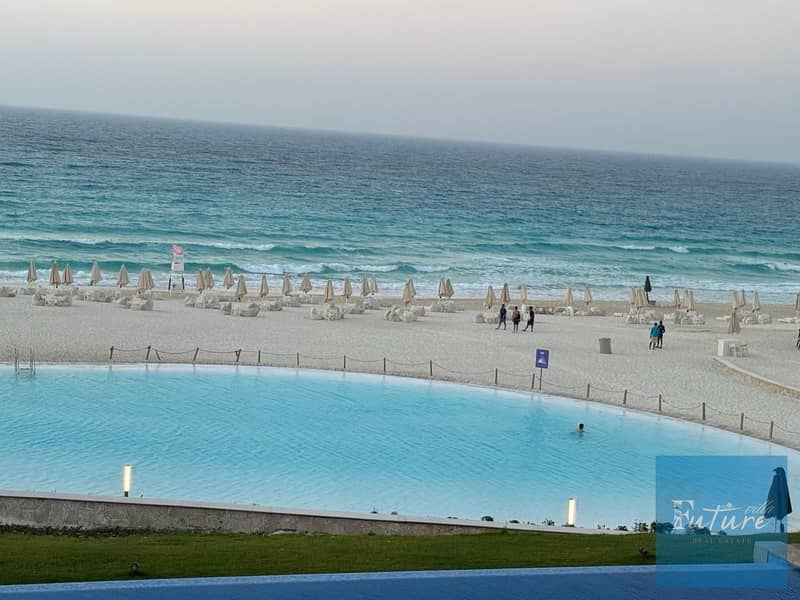 فيلا بـ٨ غرف نوم في مراسي، صورة ١ من ٩