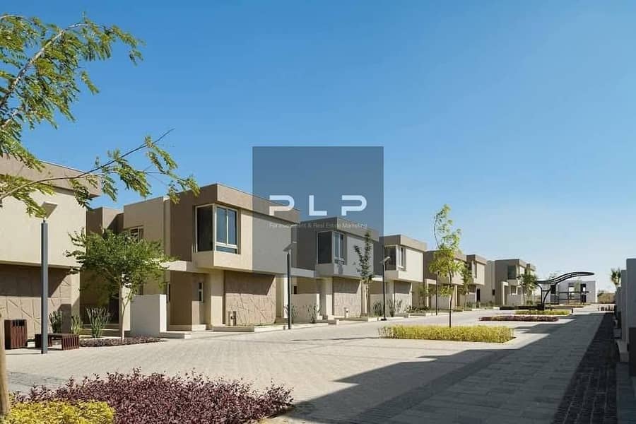 فيلا بـ٦ غرف نوم في كومباوند بالم هيلز القاهرة الجديدة، صورة ١ من ١٦