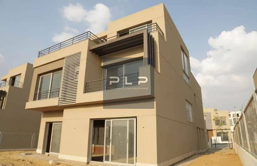 فيلا بـ٤ غرف نوم في بالم هيلز القاهرة الجديدة، صورة ١ من ١٠