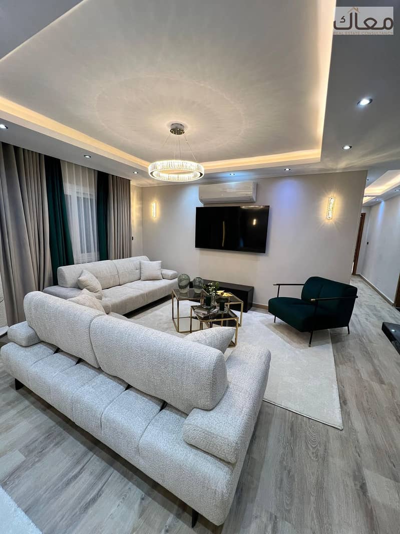 4 BR Apartment in Amorada, photo 1 of 10