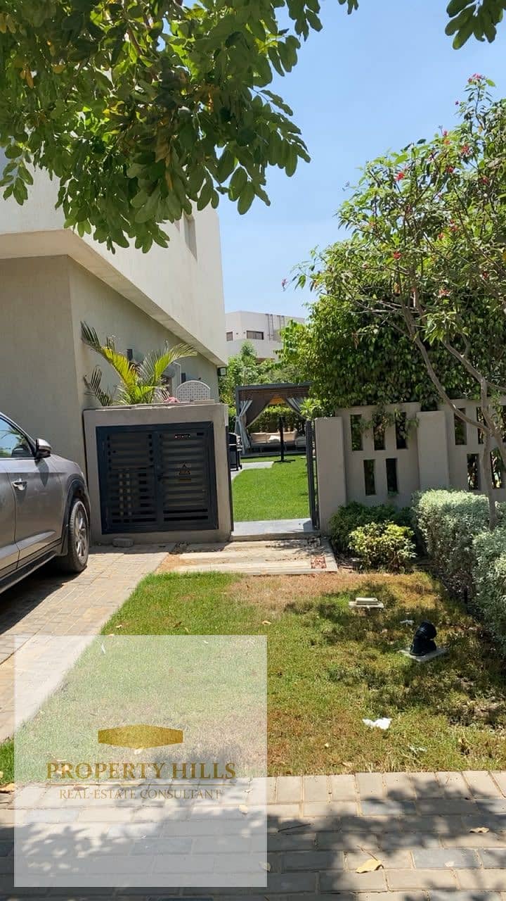 فيلا · ٤ غرف في Palm Hills New Cairo