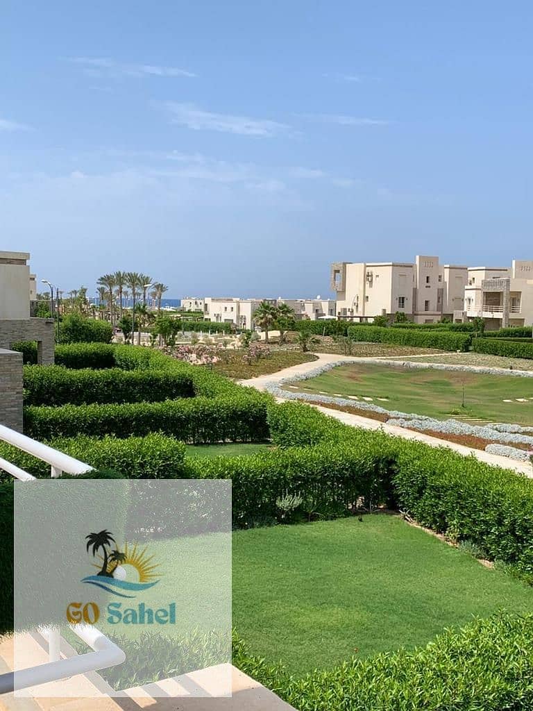 تاون هاوس · ٤ غرف في Amwaj