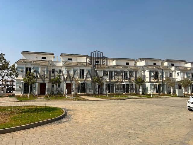 تاون هاوس · ٣ غرف في Mountain View ICity New Cairo