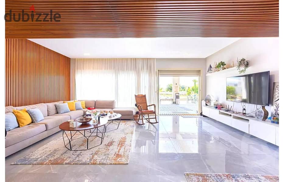 4 BR Stand Alone Villa in Hacienda Bay, photo 1 of 14