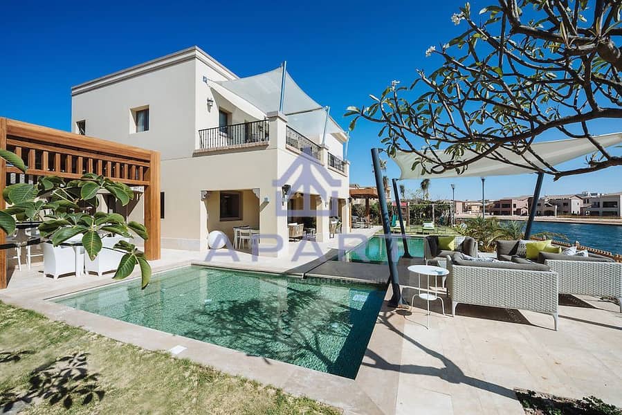 Villa · 5 BR in Marassi