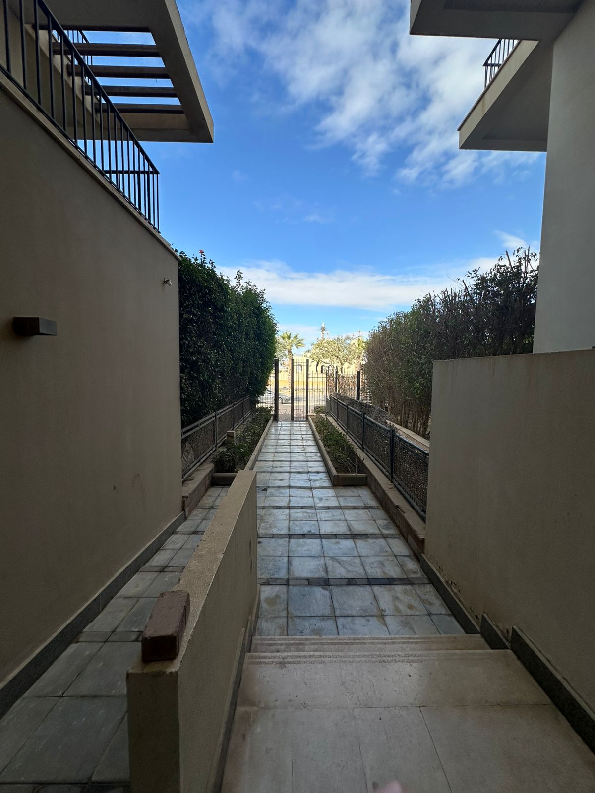وحدات في Westown Residences