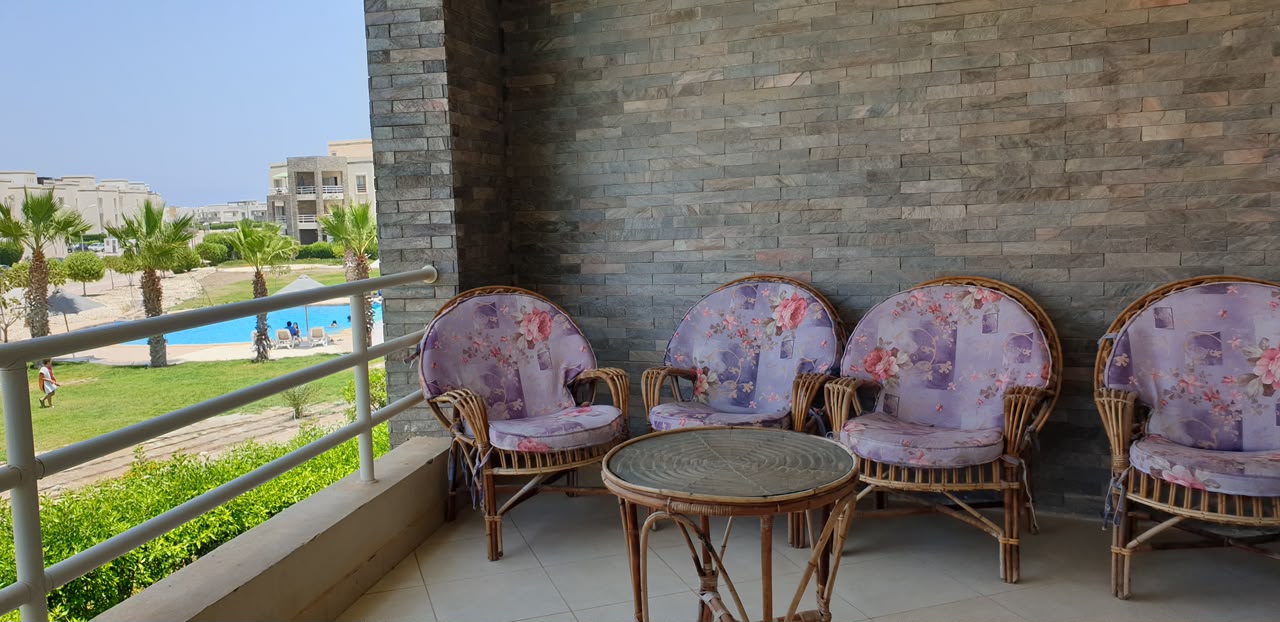 شاليه في أمواج، صورة ١ من ٦