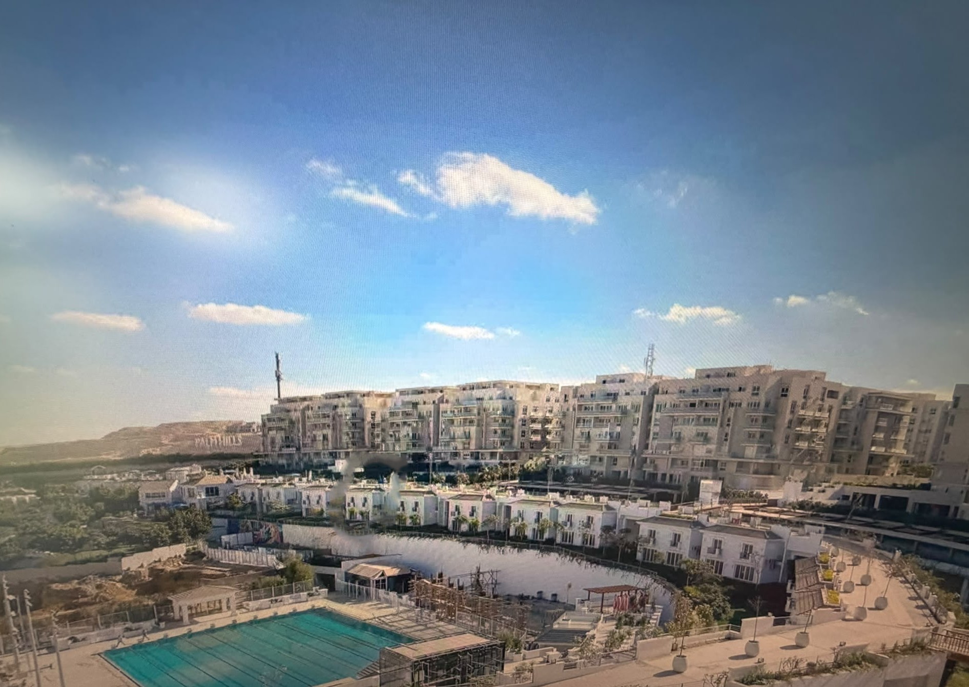 فيلا · ٤ غرف في Mountain View ICity New Cairo