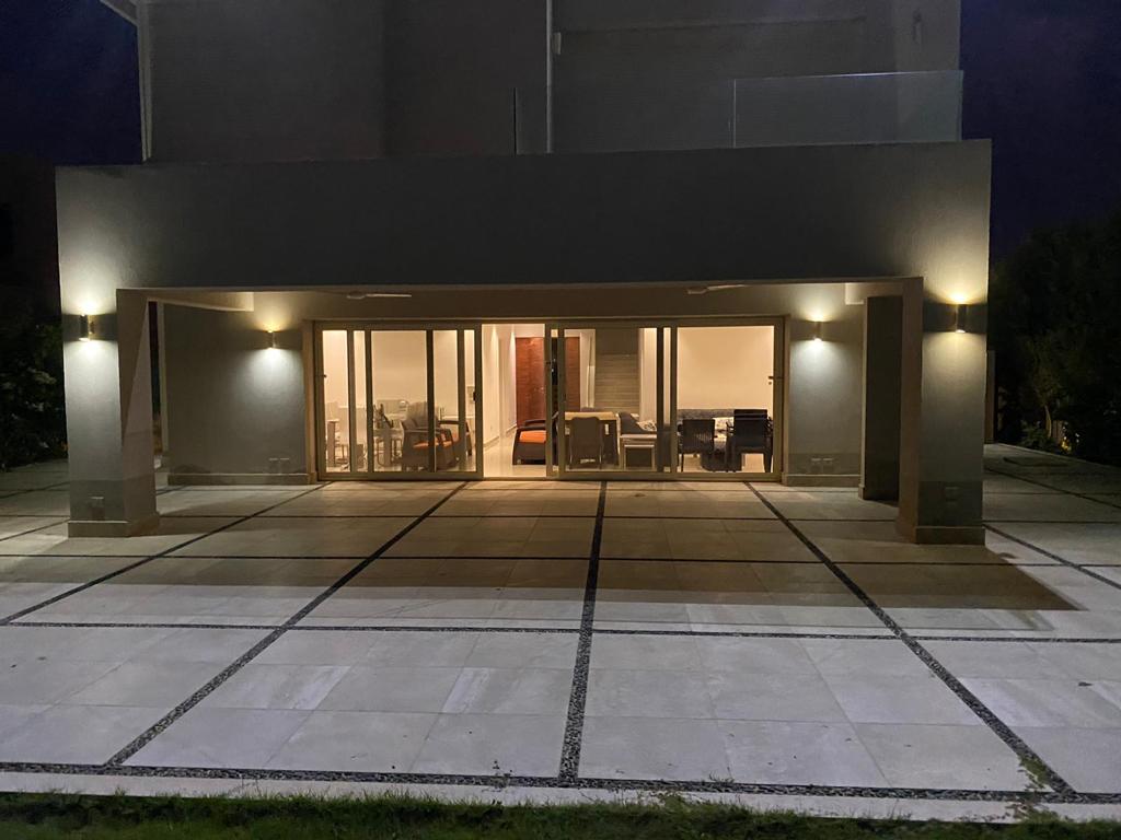 فيلا · ٥ غرف في Hacienda Bay