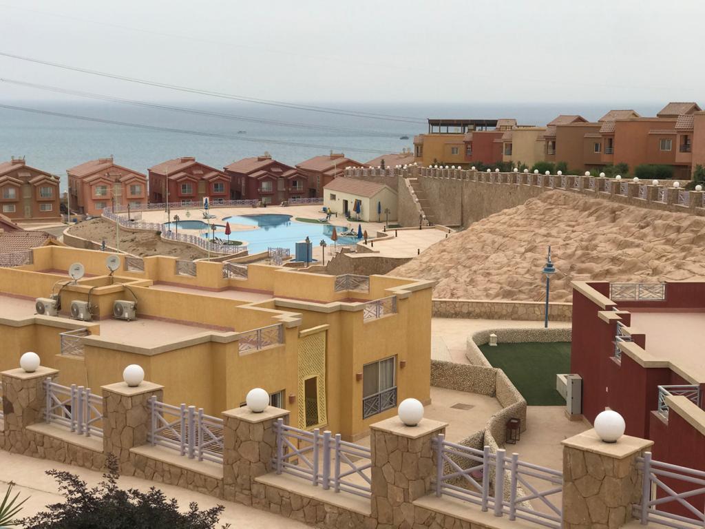 فيلا في بورتو السخنة، صورة ١ من ٣