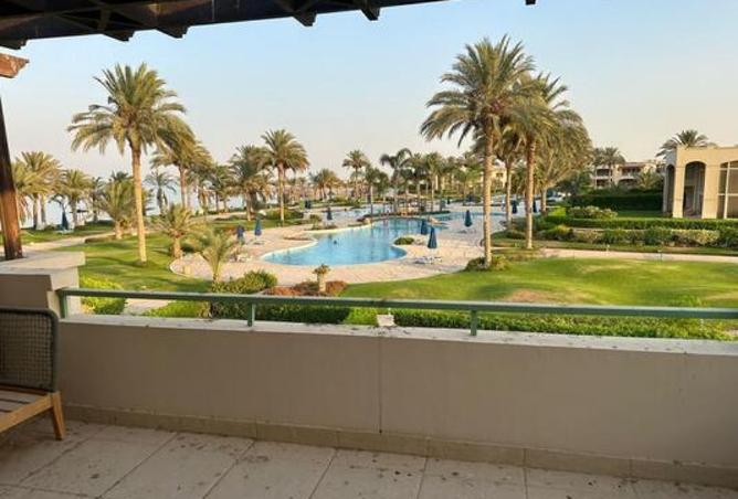 توين هاوس · ٤ غرف في LA Vista 5