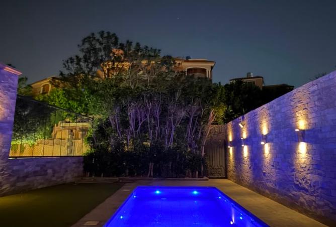 فيلا · ٦ غرف في Emerald Park