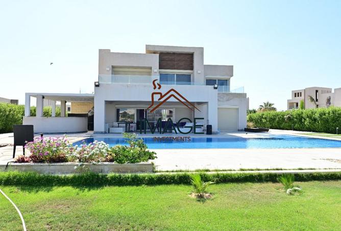 Villa · 5 BR in Golf Views