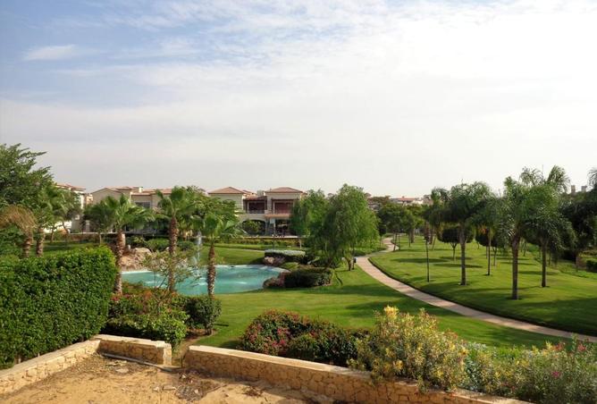 فيلا · ٥ غرف في Lake View