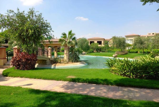 فيلا · ٥ غرف في Lake View