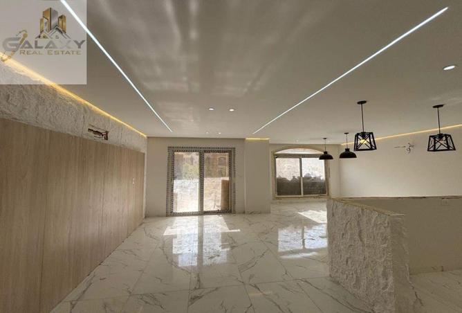 شقة · ٣ غرف في Stone Residence