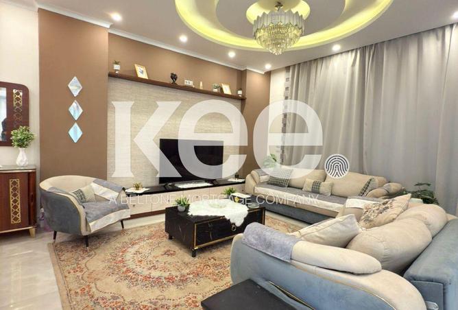 Villa · 5 BR in Palm Hills Katameya Extension