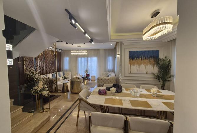 فيلا · ٤ غرف في Mountain View Chillout Park