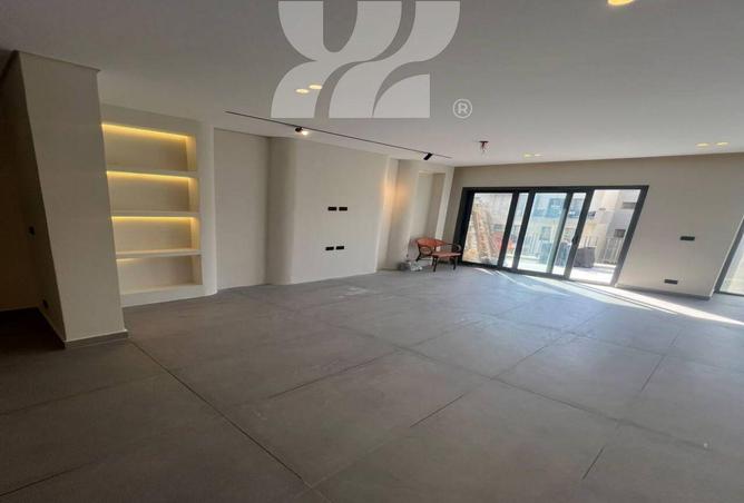 Apartment · 3 BR in Eastown Residence
