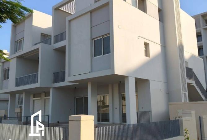 Villa · 6 BR in Cairo Gate