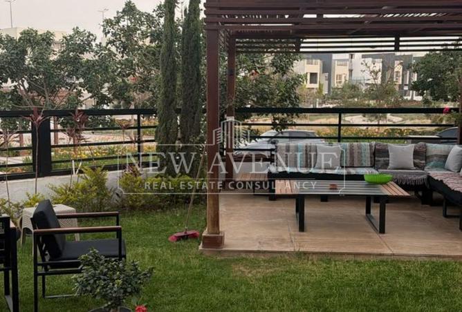 5 BR Villa in Garden Residence Hyde Park, photo 1 of 3