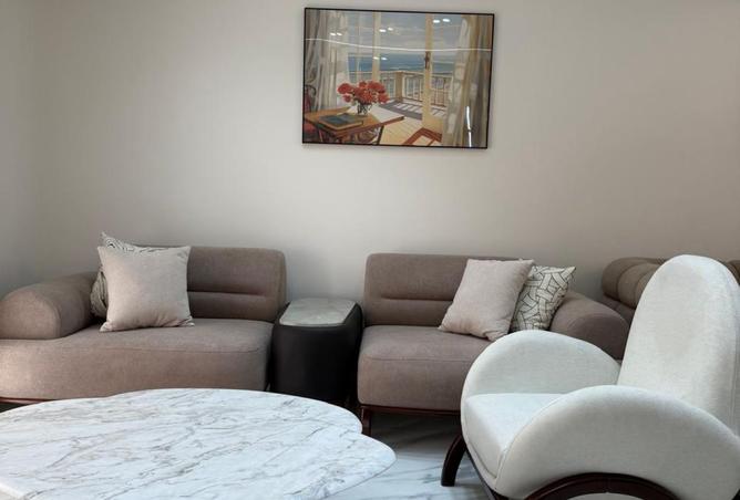 Apartment · 3 BR in Galleria Residence