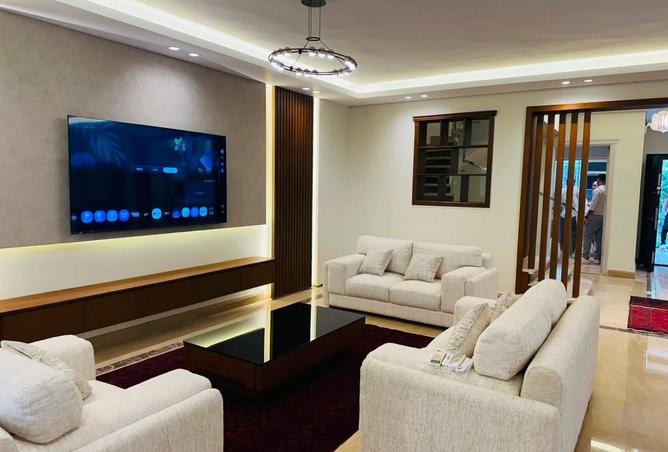 Twinhouse · 5 BR in Bellagio
