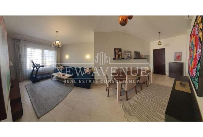 Studio in Palm Hills Village Gate, photo 1 of 3