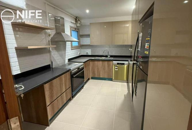 شقة · ٣ غرف في Galleria Residence