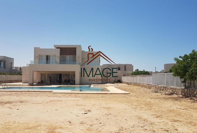 Villa · 5 BR in Golf Views